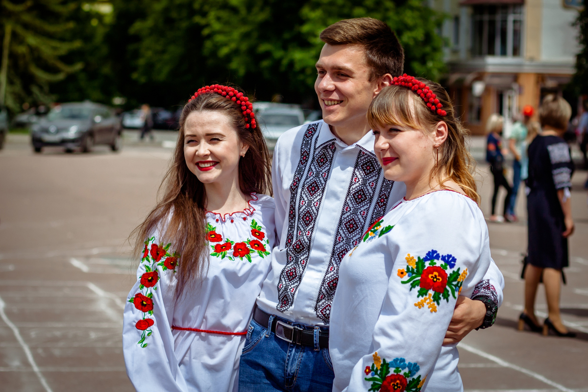 Парад Вишиванок