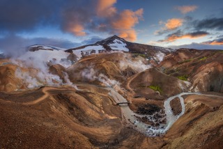 In the Valley of Boiling Mountains