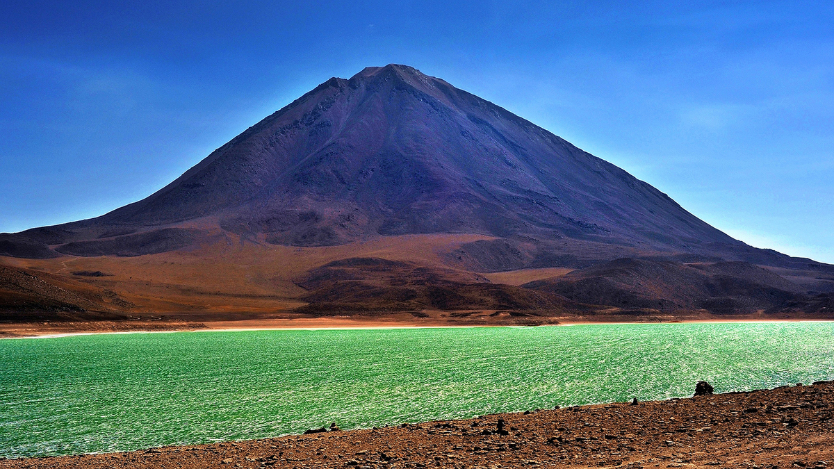 GREEN LAGUNA-BOLIVIA