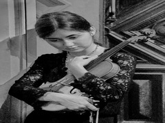 Музыка звучала