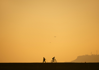 ...morning on the pier...
