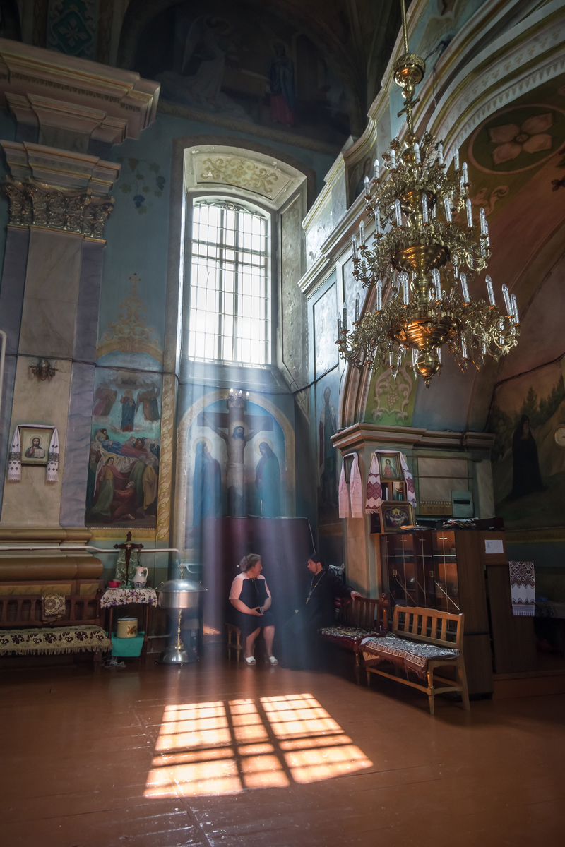 Бесіда в храмі