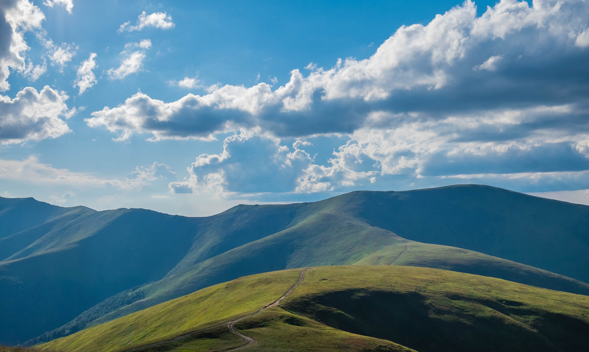 дорога в гори..