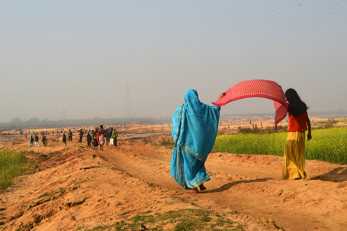 DRYING CLOTHES