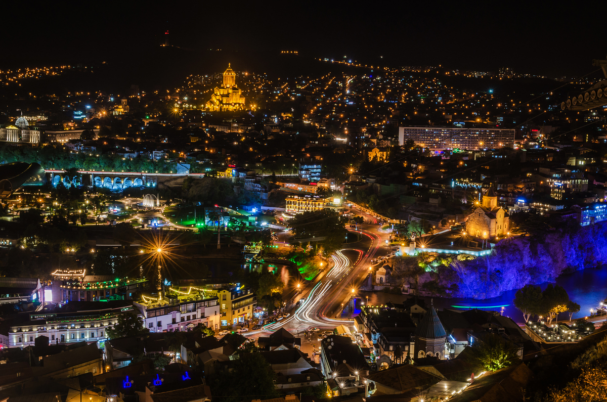 Нічний Тбілісі.