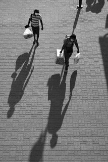 Великі тіні