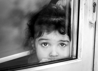 За запертой дверью