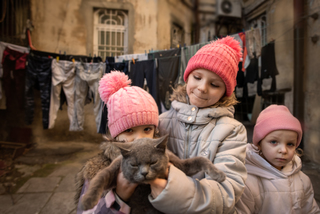 Трое на одного