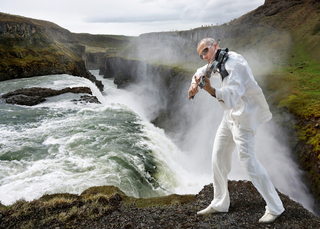 Скрипаль Андрій Петров і водоспад Гюдльфосс - Все спливає, а мистецтво вічне!