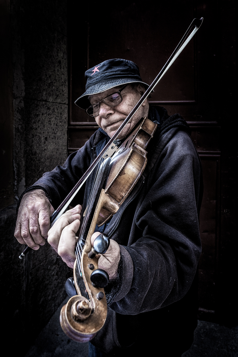IL VIOLINISTA DI STRADA