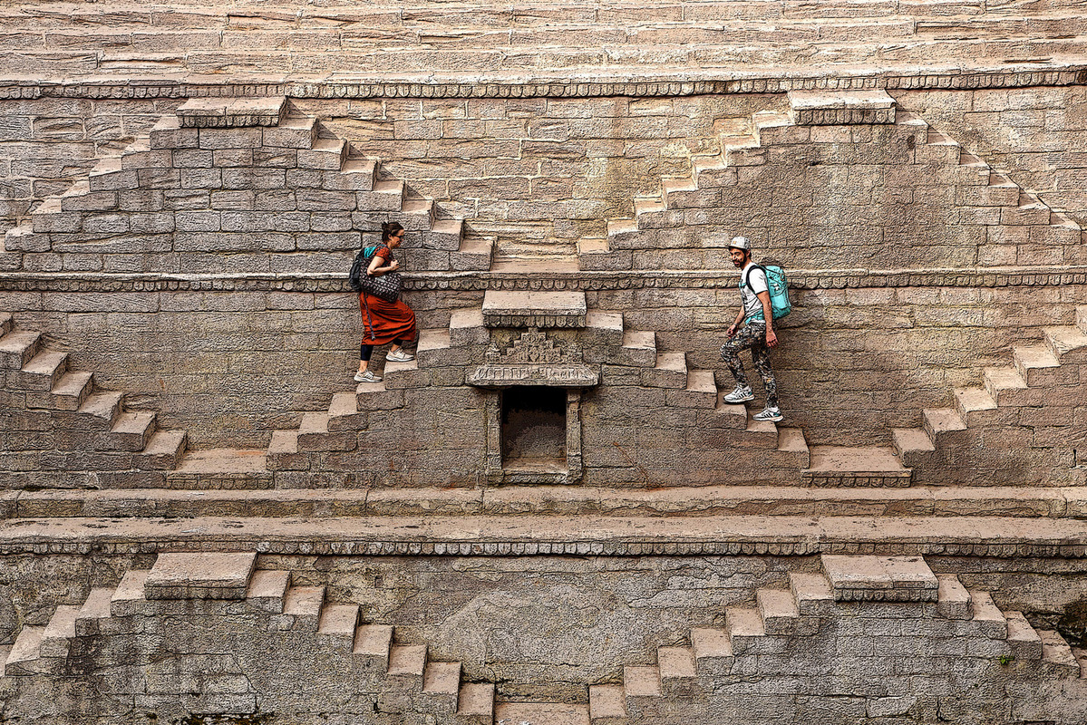 STEP WELL 4449