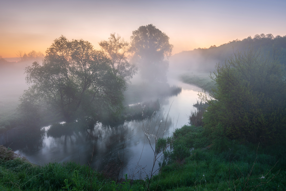 Подих весни
