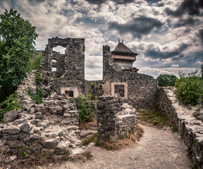 Невицький замок - карпатська твердиня