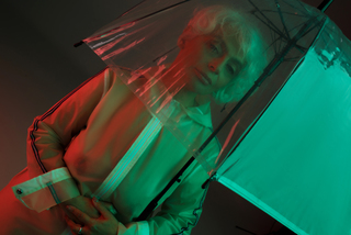 Открытие под зонтом