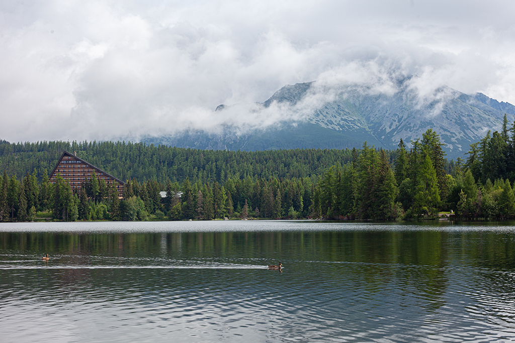 Далекі гори