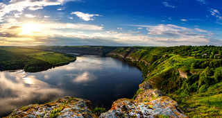 Вечір над Дністром.