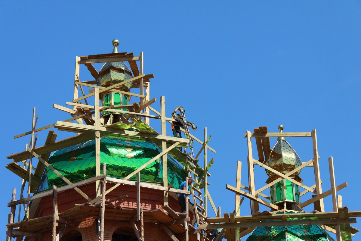 Хрести на горі