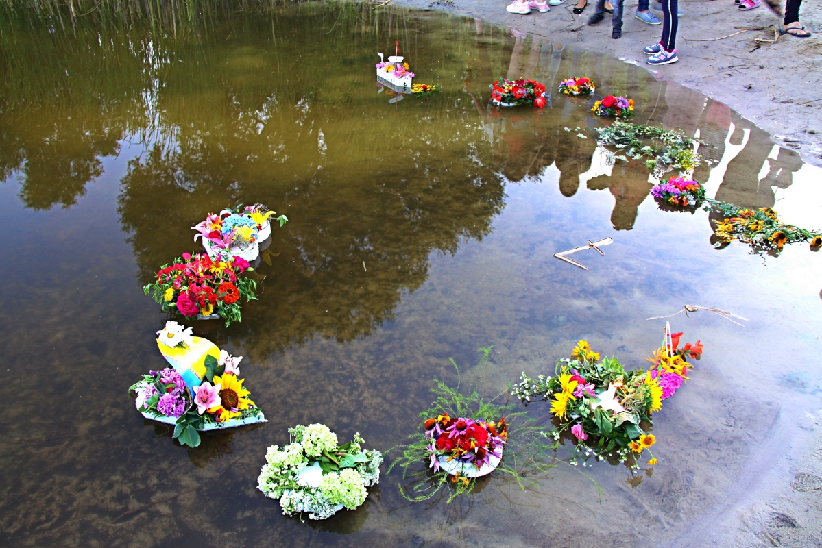 А де ж сужені?