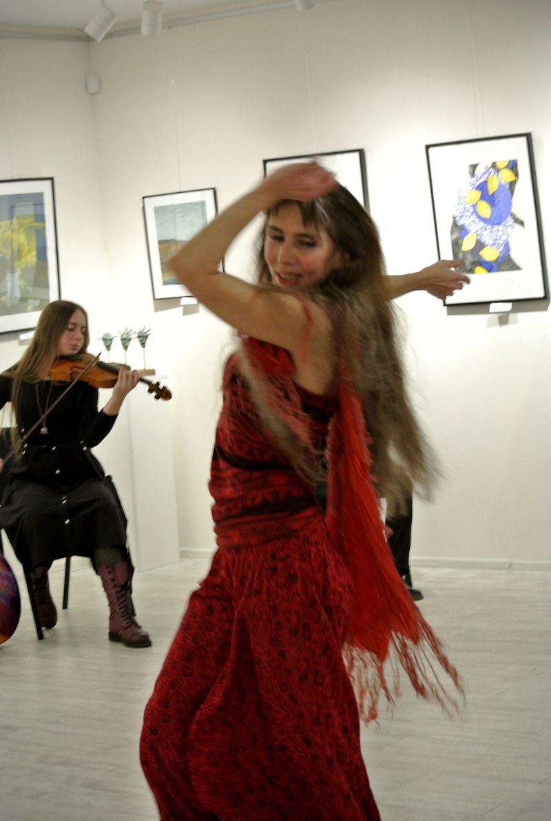 Танцевальный перформанс Каролы фон Гердер «СОН БИЗОНА» 