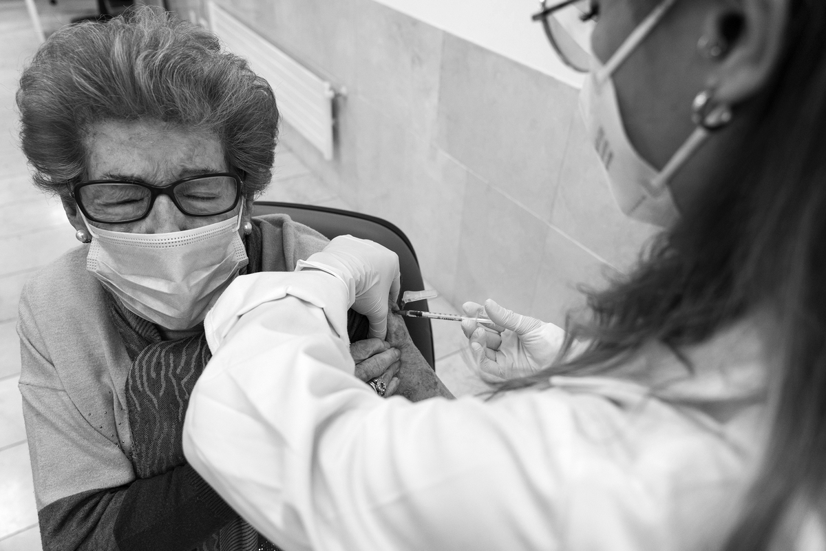 VACCINATIONS TIME_06