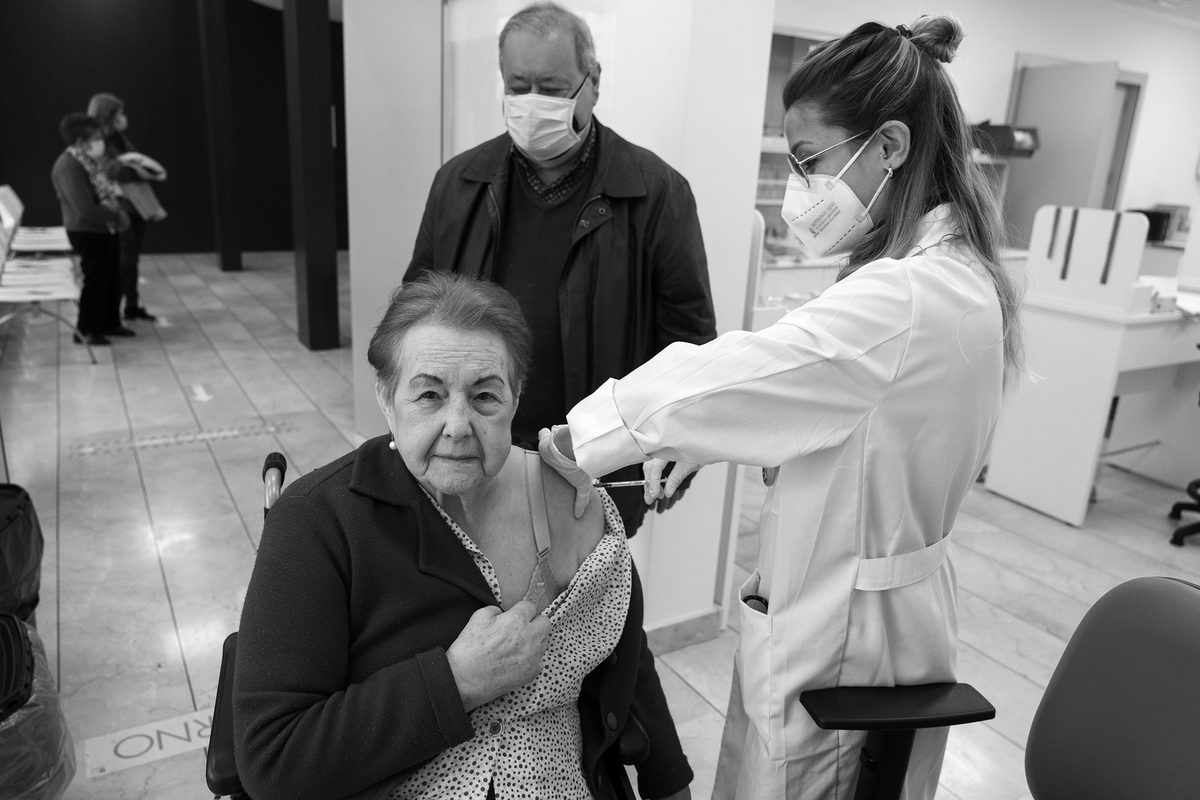 VACCINATIONS TIME_07