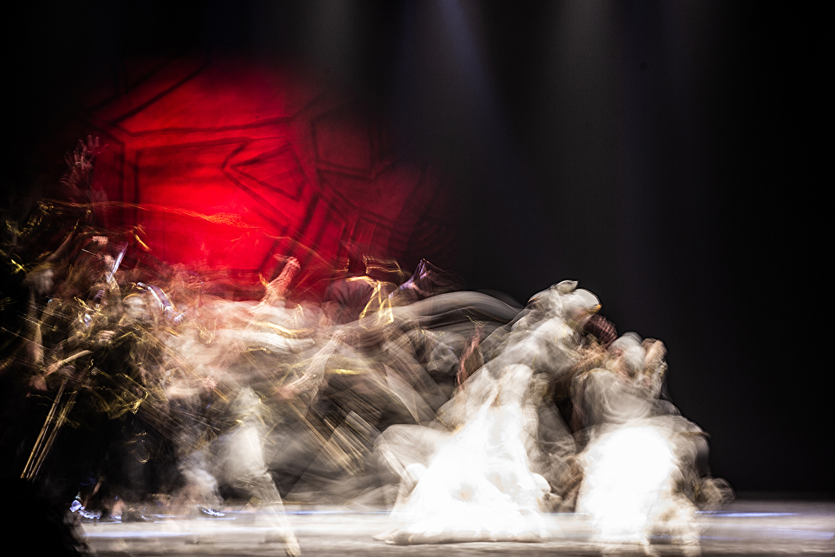 ПО ТОЙ БІК КУРГАНУ