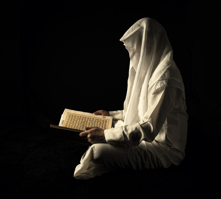 reading holy quran 