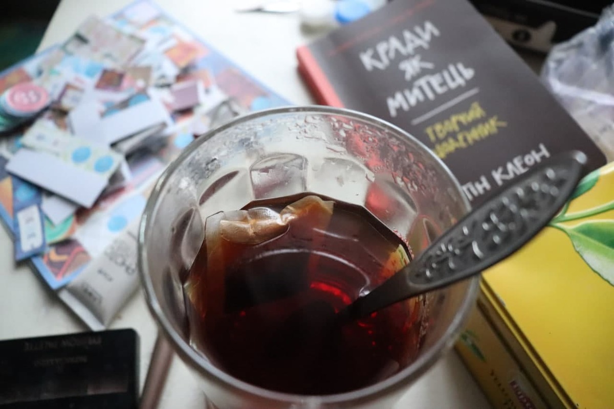 Покажи мені свій стіл і я скажу хто ти