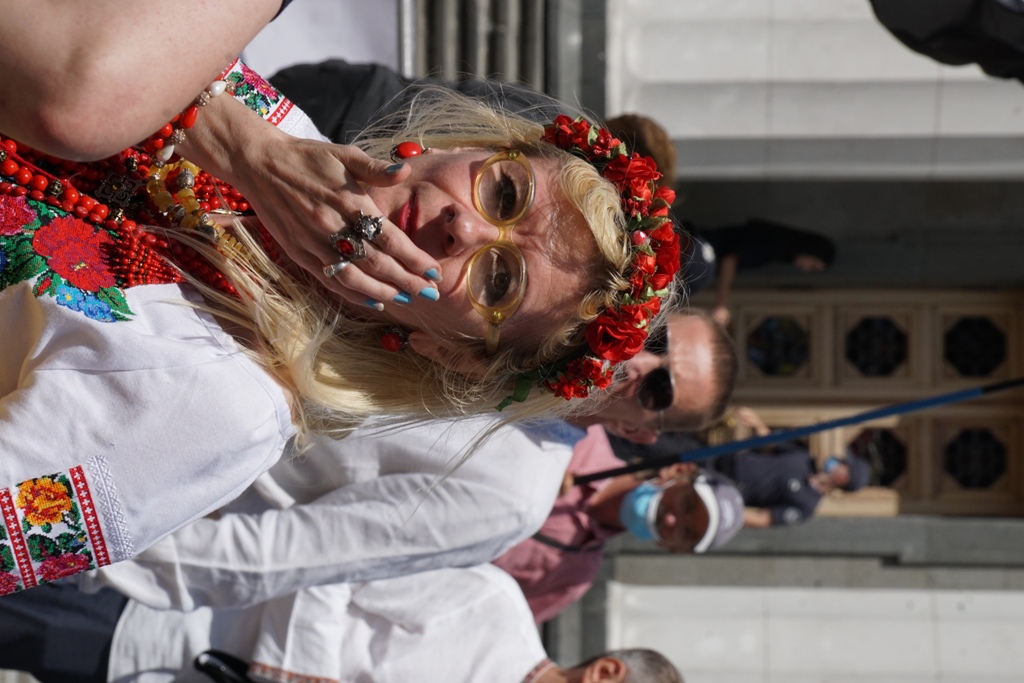 Пікетувальниця біля Верховної Ради України