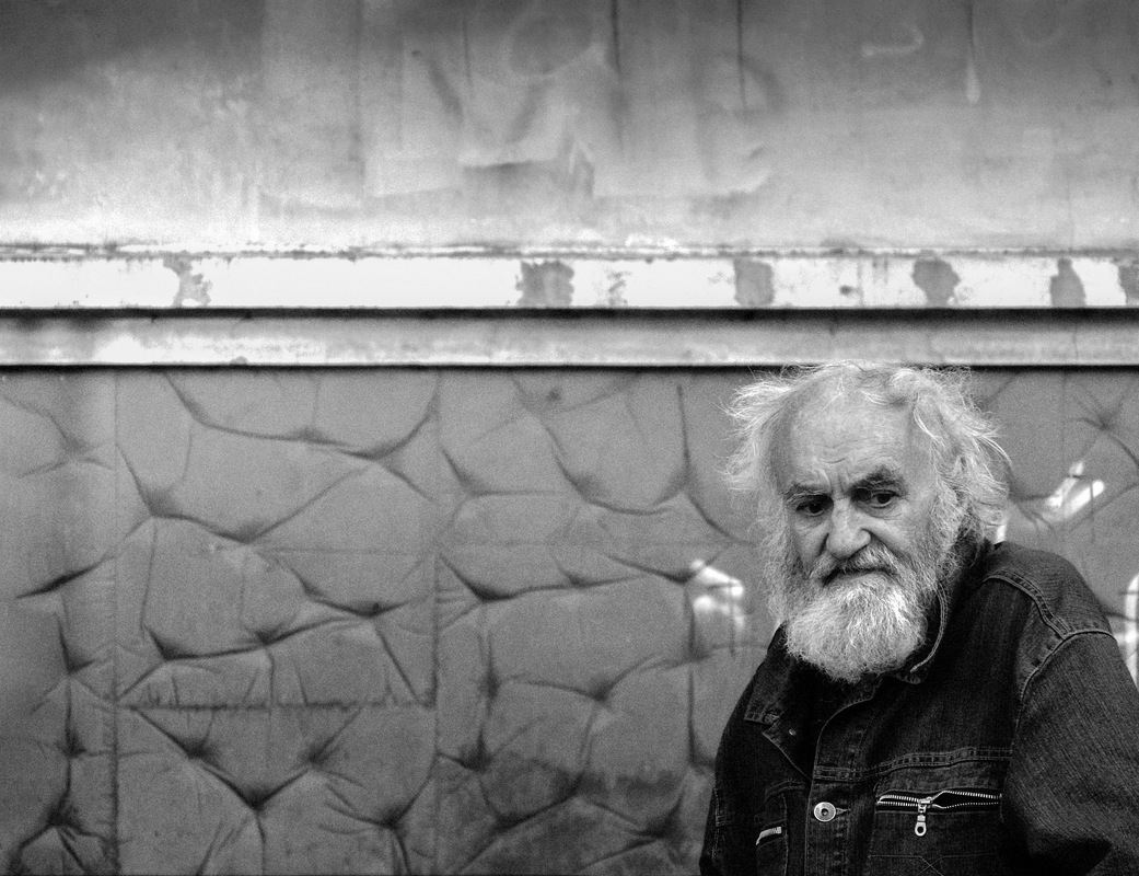 Прожитых лет воспоминанья