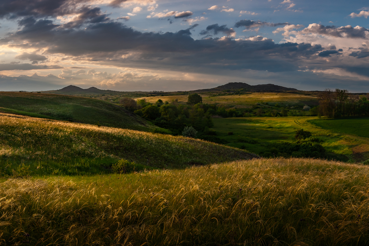 Травневий вечір