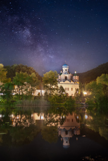 Нічне Святогірря