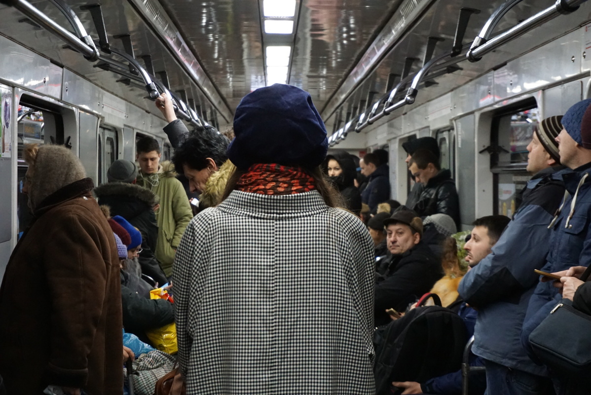 anhelina serhiienko / не дивись назад