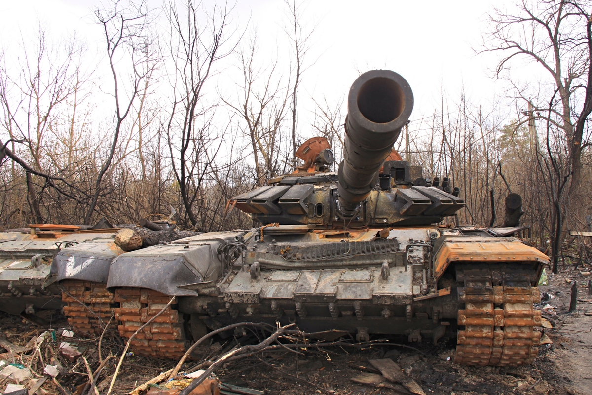 Нєпобєдімиє-4