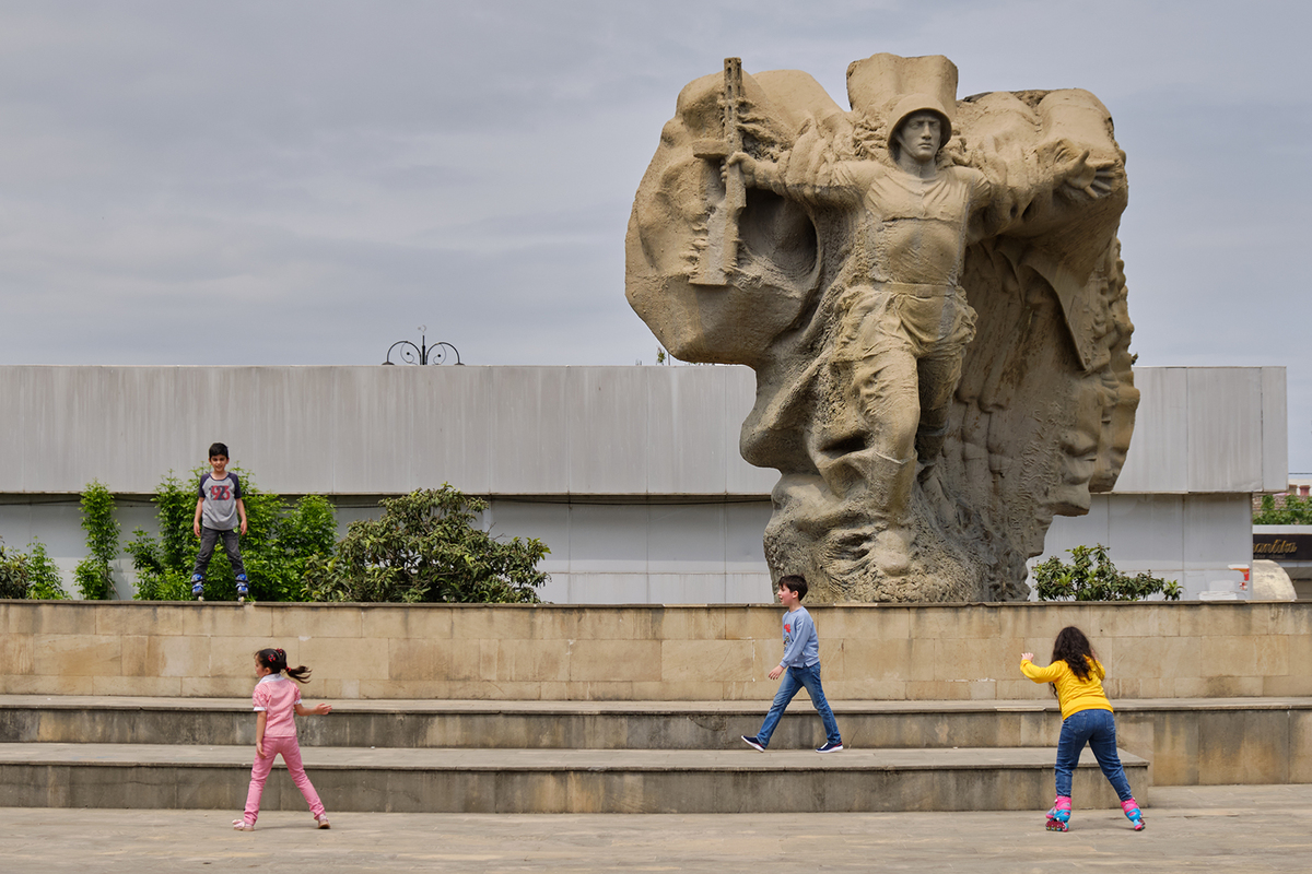 Children and monument