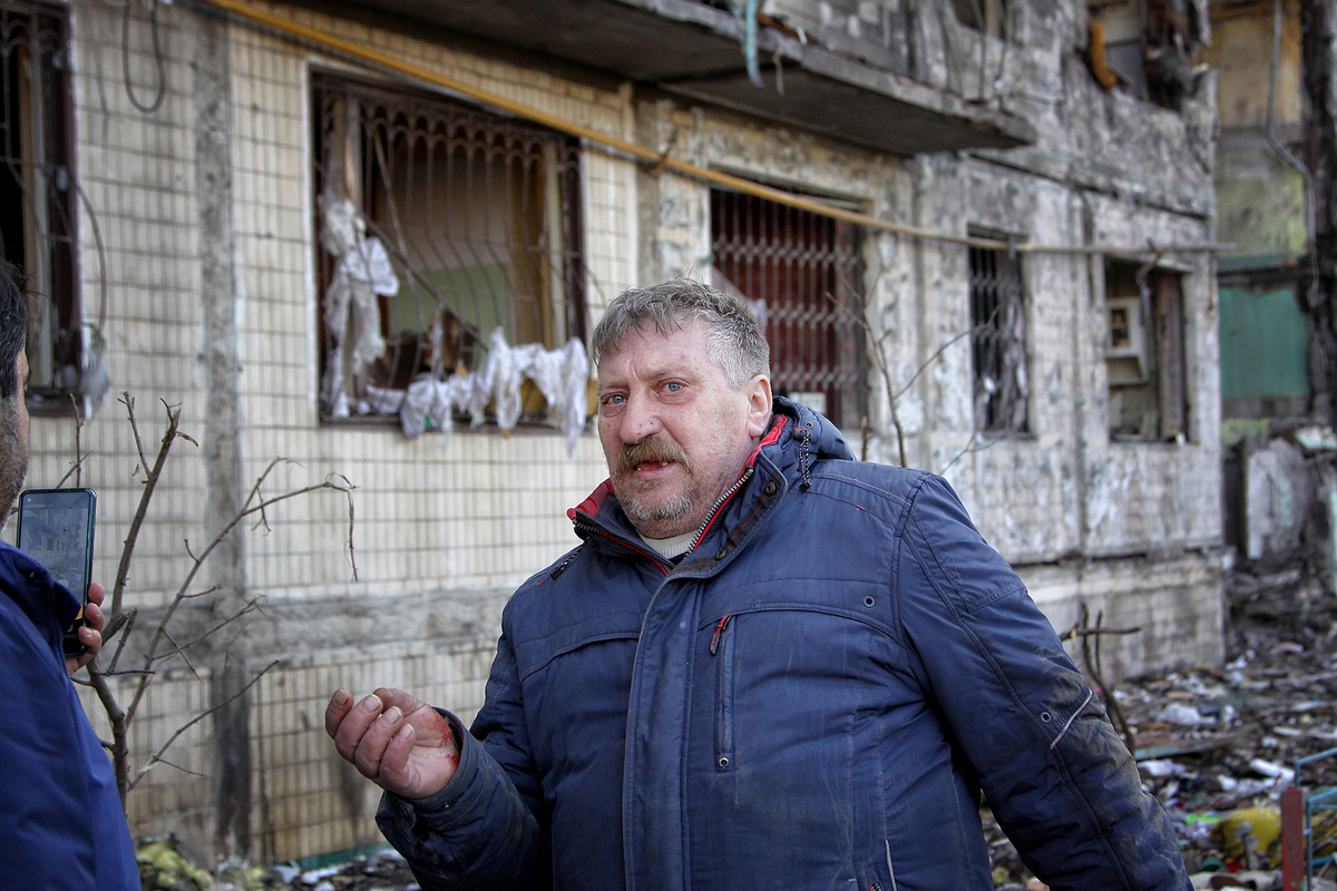 Інтерв'ю. Мешканець дому, в який влучил снаряд. Березень 2022.