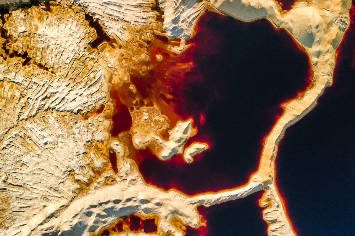 On the wounded Earth