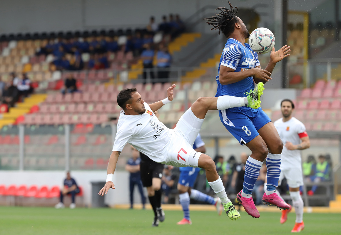 Football ninja moves 