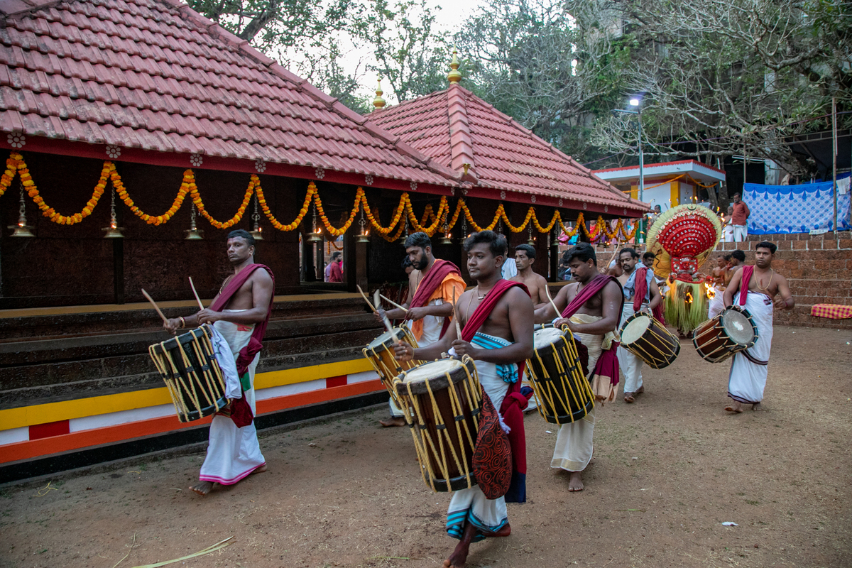 theyyam temple