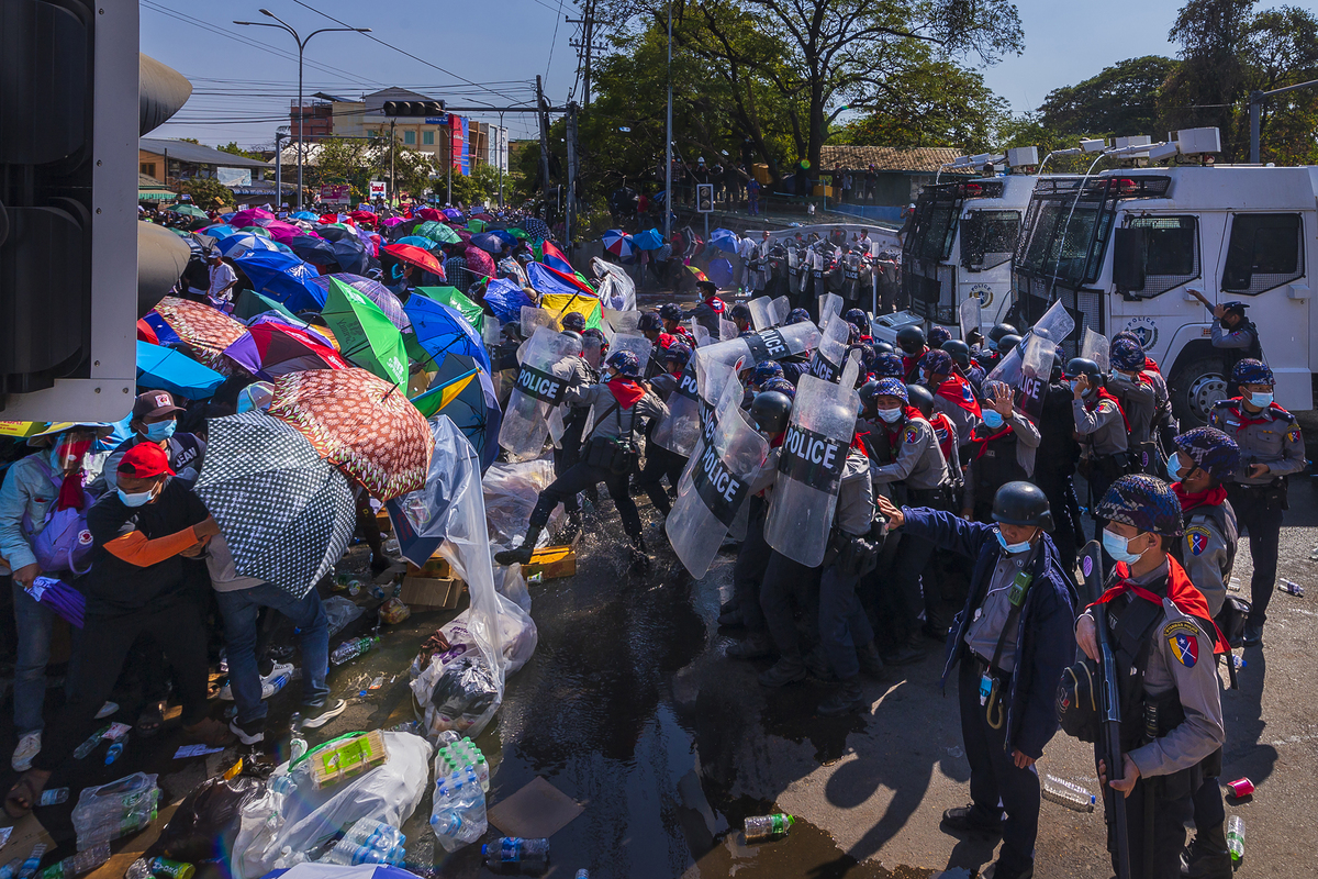 Violent arresting of military coup