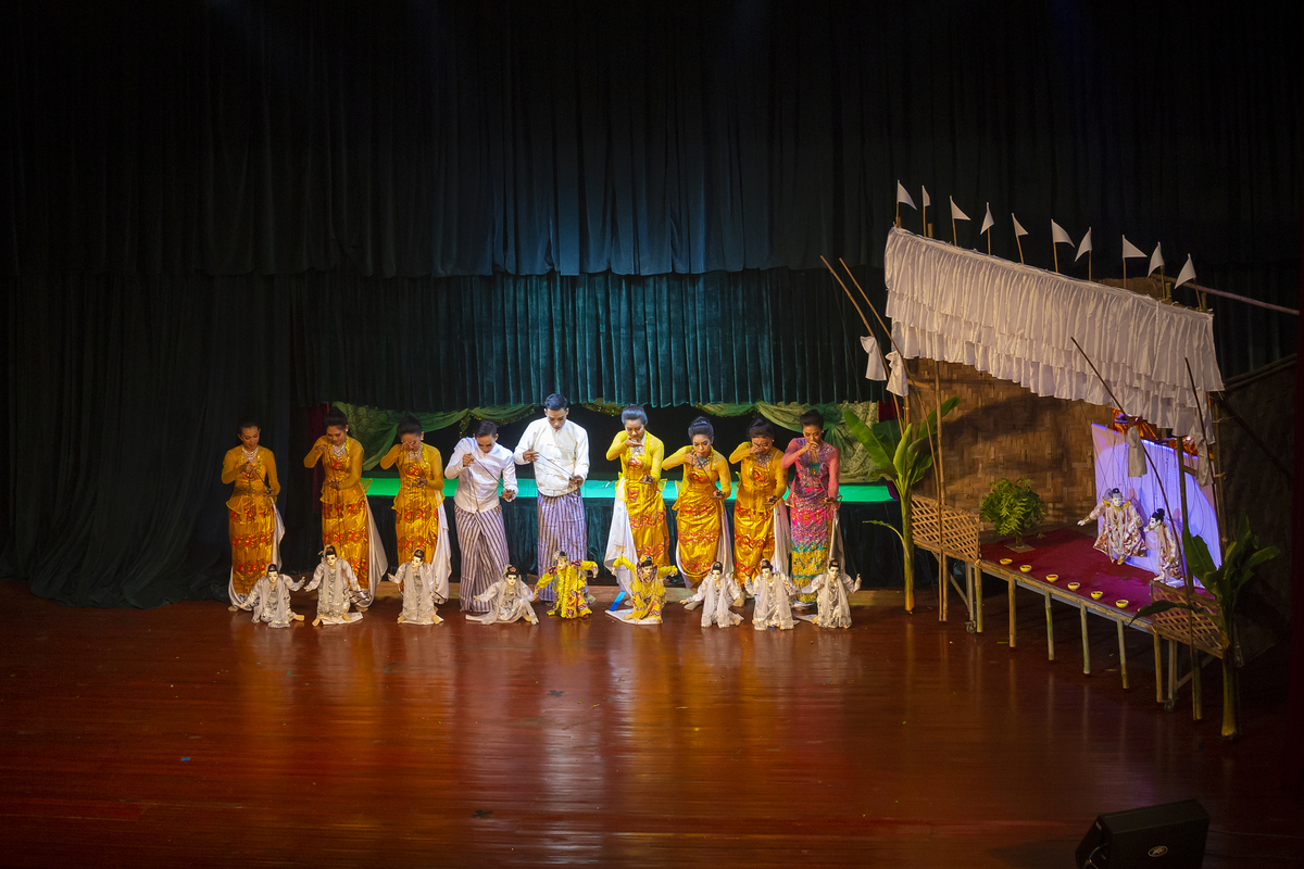 Marionette performance