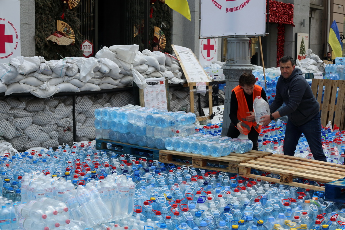 Activists collect drinking water to be sent to Nikolaev. 04/18/2022. Due to Russian shelling, there has been no water in Nikolaev since 04/12/2022