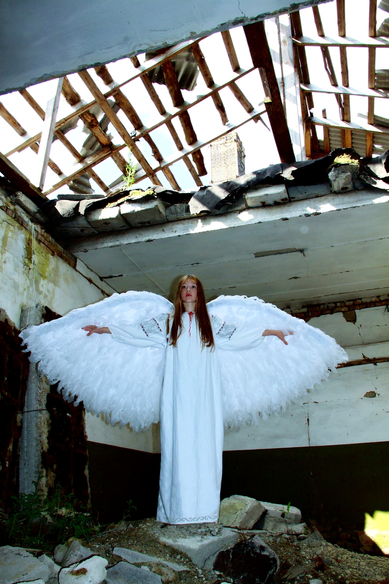 Нескорений янгол.