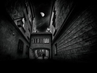 2. Вуличка старого міста