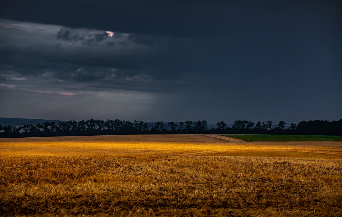 3. Гроза наближається