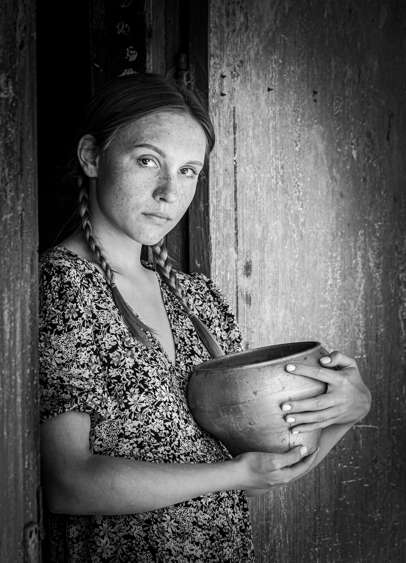 Сільська дівчина