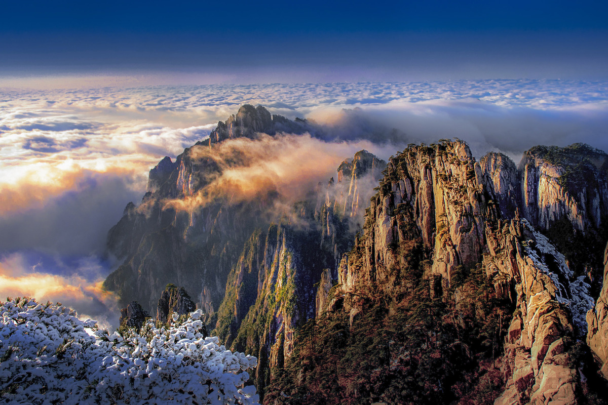 Qunfeng Peak after snow
