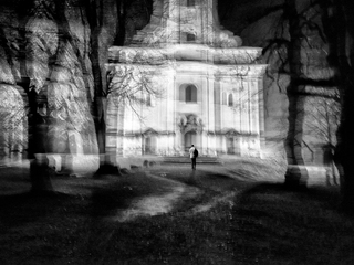 «A Backpacker - Street»