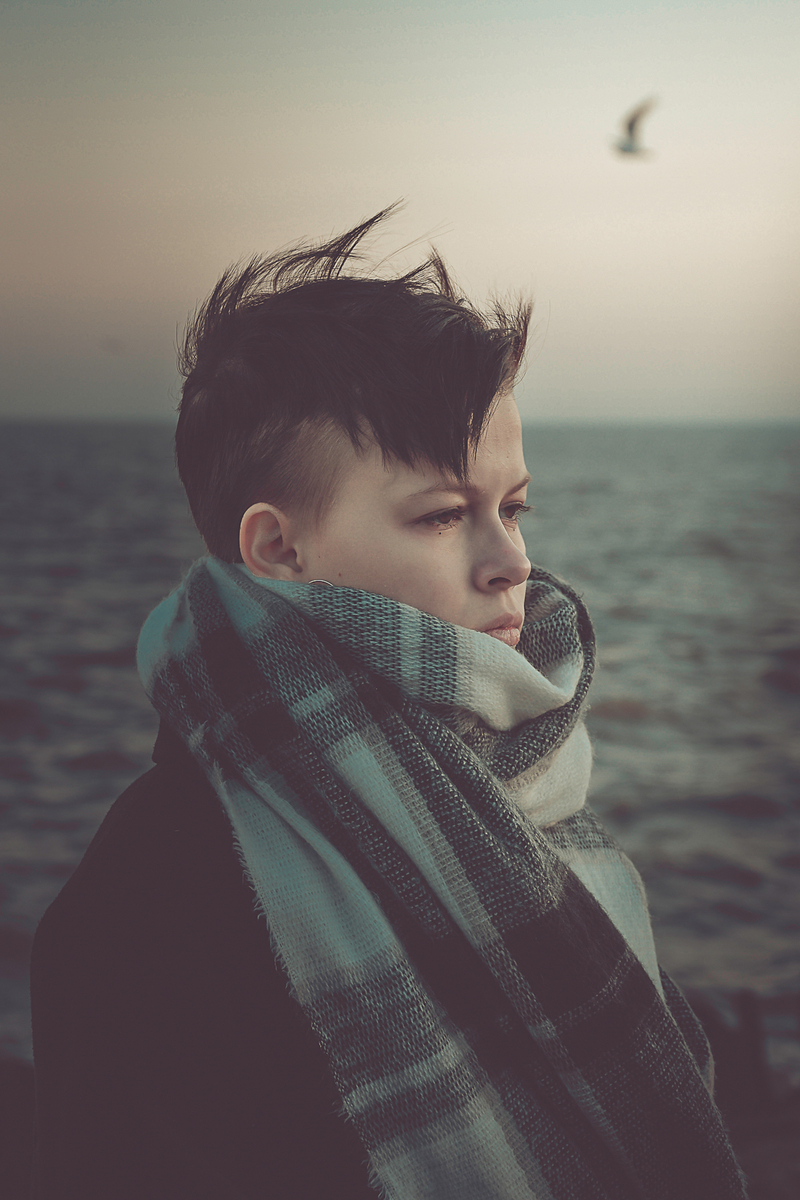 ВІКА БІЛЯ АЗОВУ