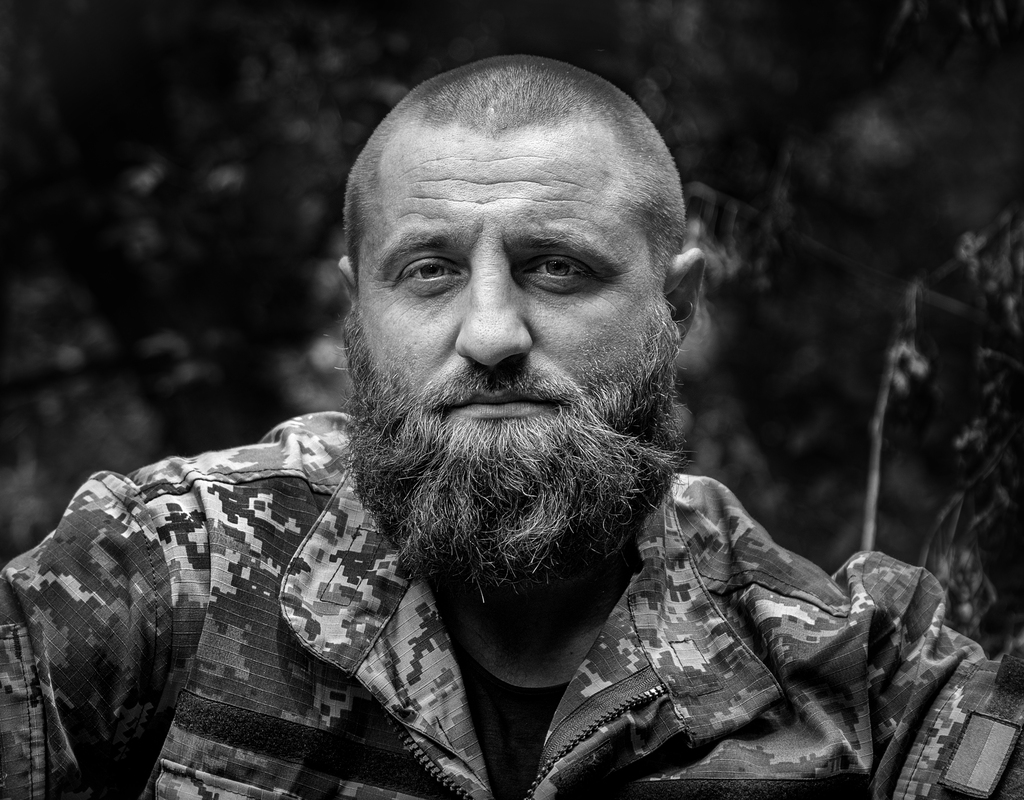 В погляді все...